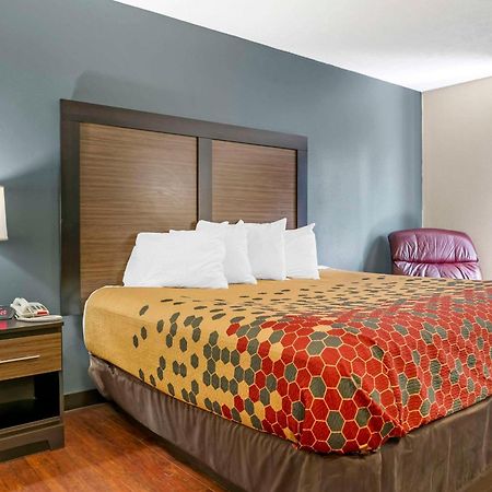 טראוורס סיטי Econo Lodge מראה חיצוני תמונה