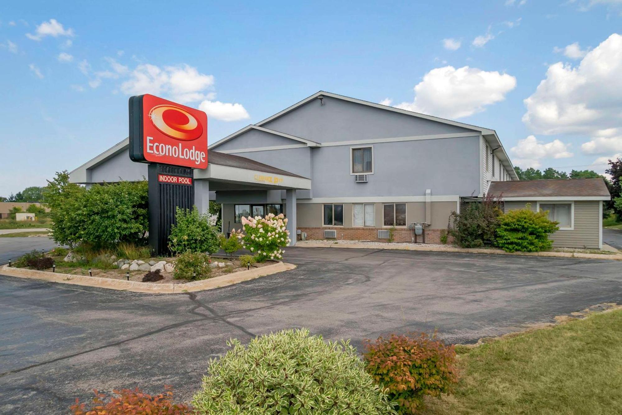 טראוורס סיטי Econo Lodge מראה חיצוני תמונה